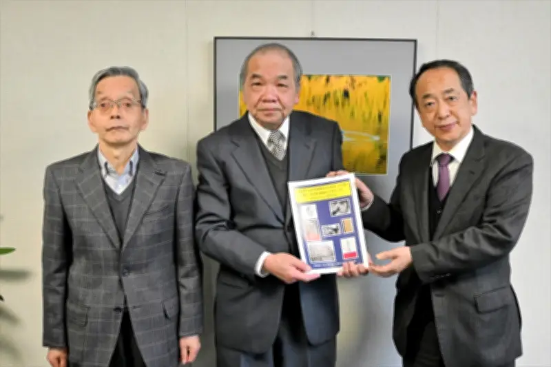 郷土史研究の庄司一幸さんが自費出版 世界的がん研究者・吉田富三博士の俳句に光る人生を紹介