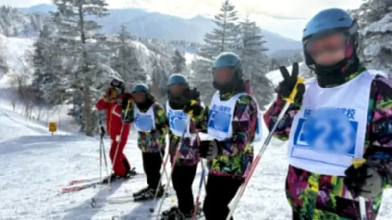 狭山ヶ丘高校生が志賀高原でスキー教室、雄大な自然の中で滑走技術向上