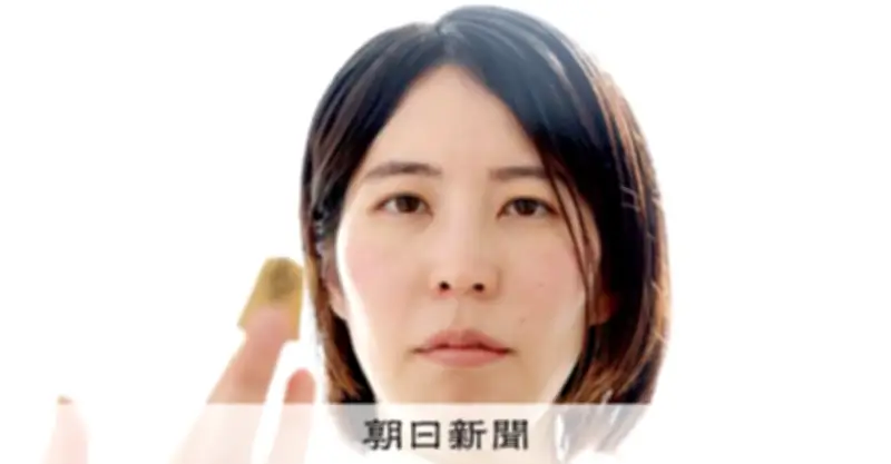 福間香奈女流五冠、女性初の棋士を目指す 将棋界の変革に挑む