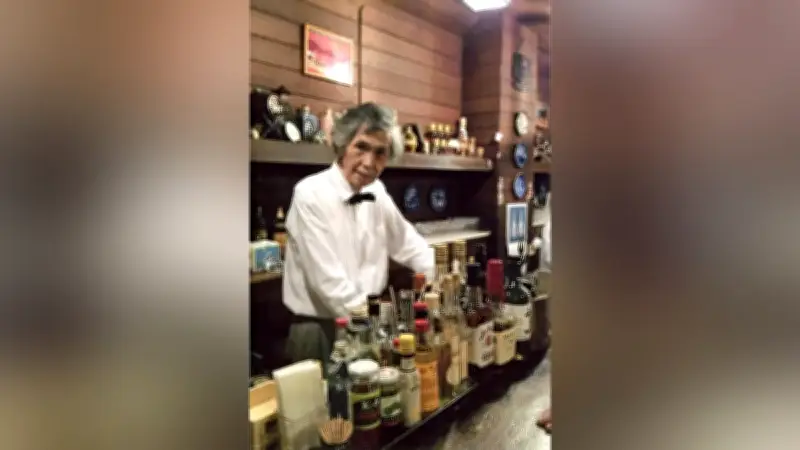 老舗バー「露口」の彫刻「さらわれたかたち」が美術館で新たな歴史を紡ぐ