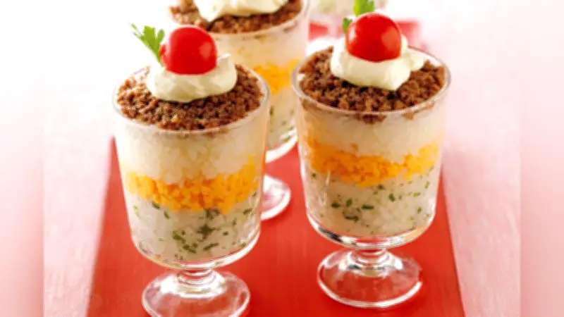 春の新感覚「グラスずし」レシピ公開！透明グラスに彩る層状の美しい押しずし