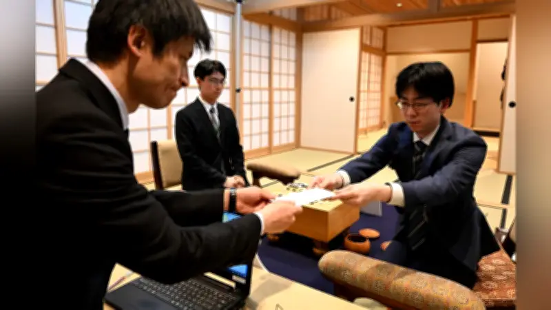 棋聖戦第５局、芝野十段が１０１手目を封じて１日目終了 中央の大石の生死が焦点に