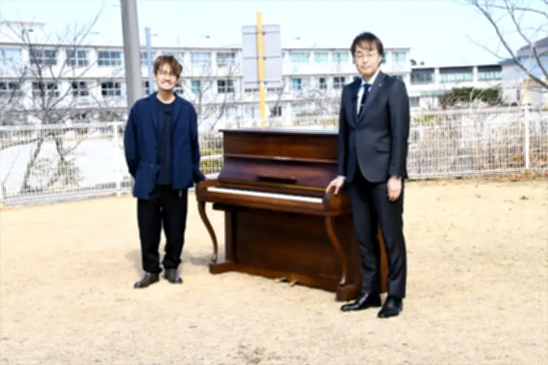 故・坂本龍一氏のピアノ、福島・広野町の屋外に設置 経年変化を公開する復興アートプロジェクト始動