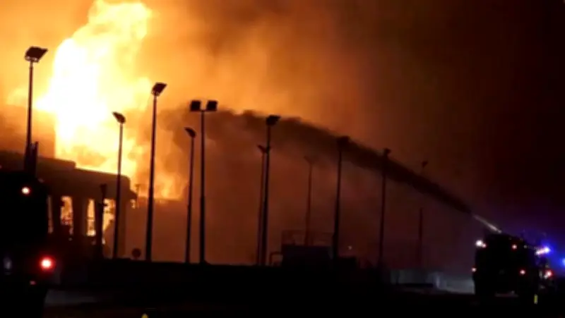 ペルシャ湾岸で米軍基地とエネルギー施設への攻撃激化 イランがミサイルと無人機で反撃