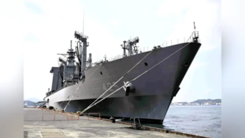 海上自衛隊最大の補給艦「ましゅう」、門司港で一般公開へ…医療支援機能も備える