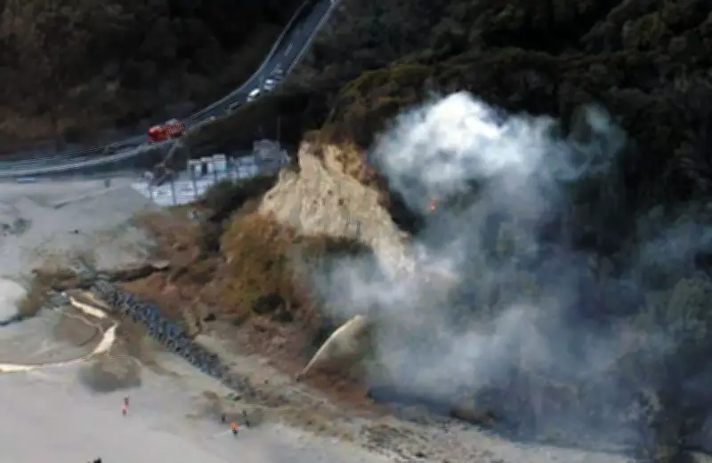 愛知県豊橋市で大規模山火事発生　近隣住民「記憶にない規模」と不安の声