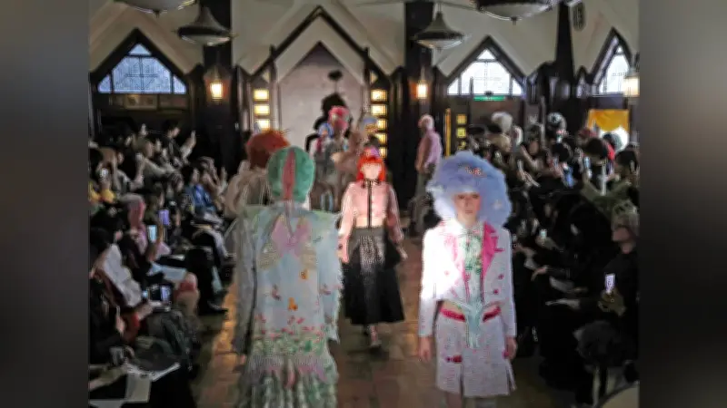 銀座の歴史的ビルでファッションショー 進駐軍ビアホールから平和の舞台へ