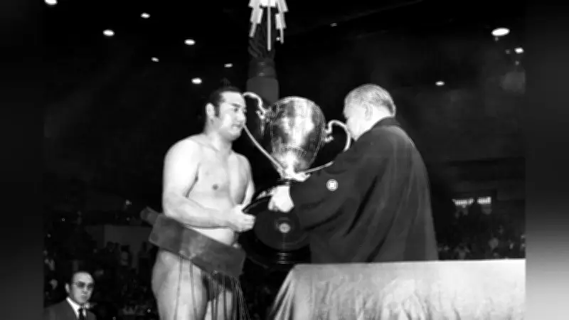 若嶋津、綱取り目前で大波に飲まれも稀勢の里昇進を心から祝福