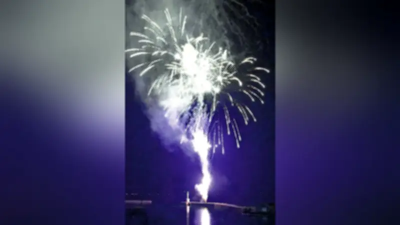 明石市花火大会再開の可能性調査、課題山積 歩道橋事故後初の本格検討