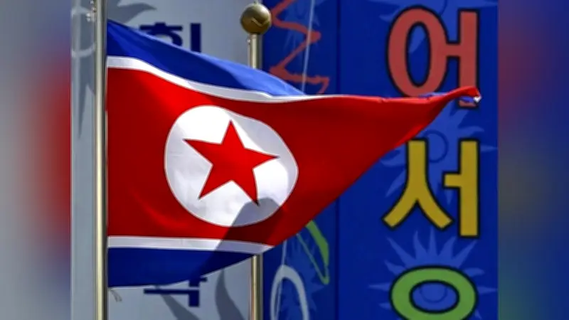 金正恩総書記、娘と共に新型主力戦車演習を視察 米韓合同訓練に対抗か