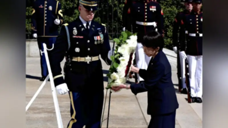 高市首相、アーリントン墓地で無名戦士の墓に献花…日米国歌演奏の中、帰国の途に