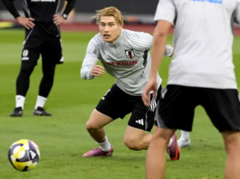 サッカー日本代表、安藤智哉が負傷で離脱 橋岡大樹が緊急招集 スコットランド戦へ