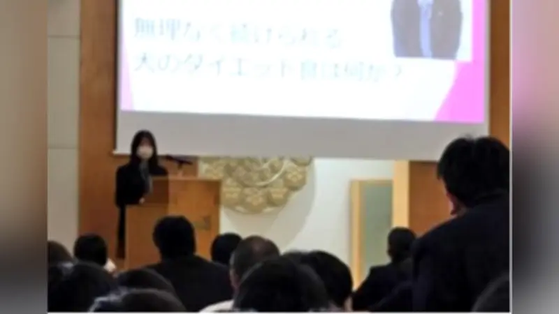 西武文理中３生が卒業論文発表、最優秀賞は犬のダイエット食研究