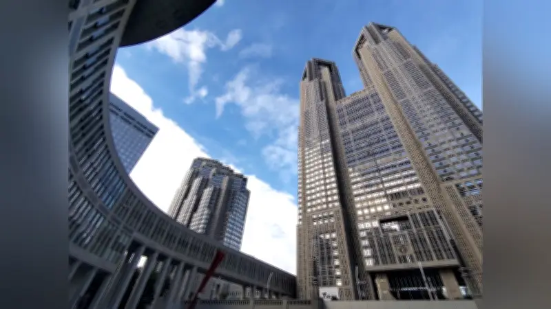 小池都知事の特別秘書・村山氏が退任へ 後任に中村副知事、新副知事に山下財務局長