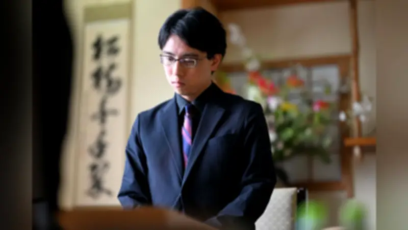 棋聖戦第７局、決着の午後へ 一力棋聖が下辺に勝負手、中央の大石を守らず