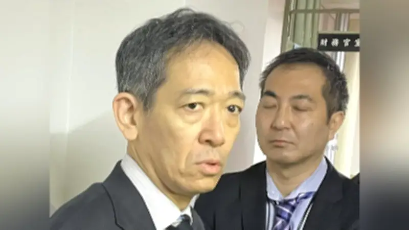 財務官が原油先物市場に異例の言及「照準は全方位」 単独介入の効果は限定的との見方も