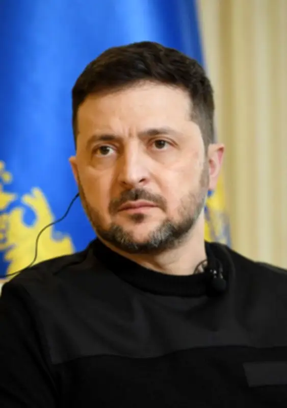 ゼレンスキー大統領、ロシア石油施設攻撃縮小要請を明かす 原油価格高騰が背景