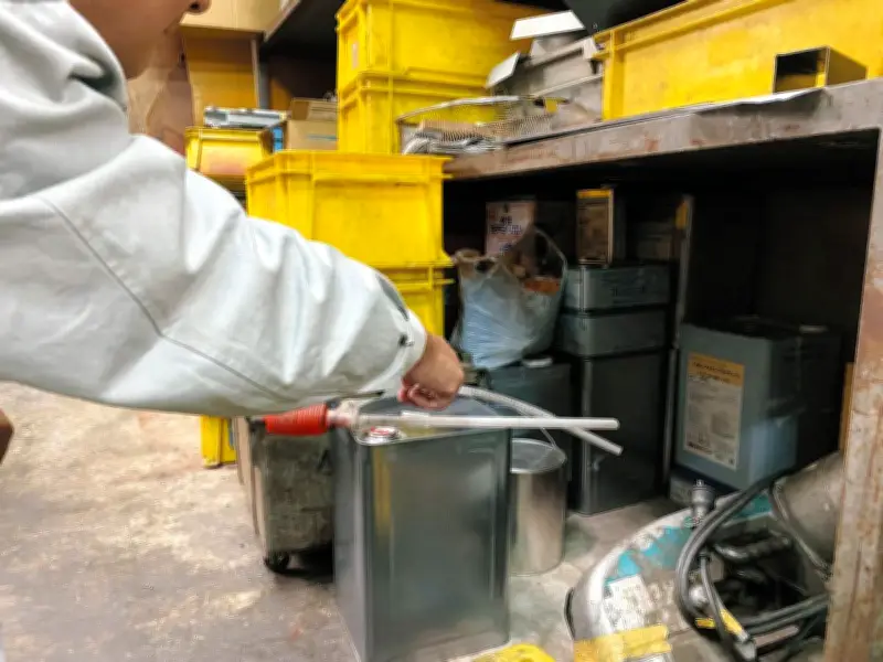 シンナー調達難で製造業が悲鳴、ホルムズ封鎖が日本のものづくりを直撃