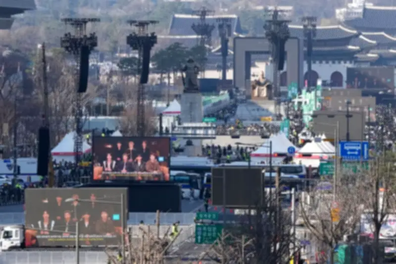 BTS、ソウルで完全体復帰公演 光化門広場に26万人集結か 厳戒態勢で安全確保