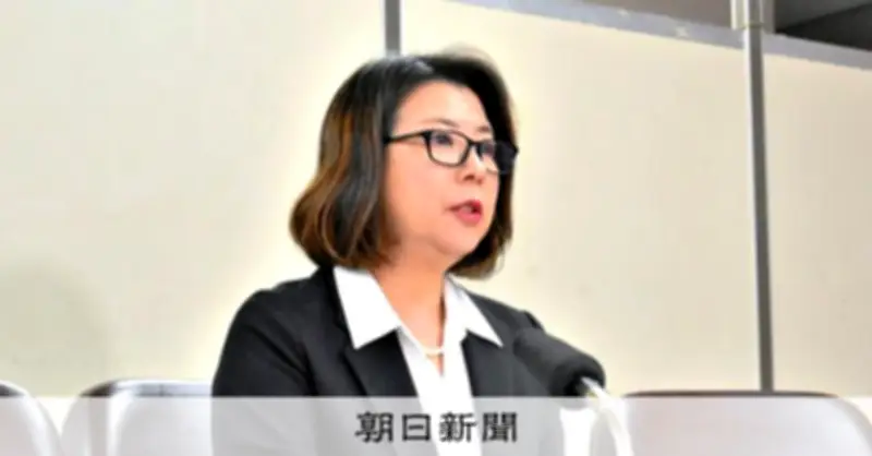 甲南女子中高でCAセミナー開催、クイズや動画で客室乗務員の仕事を学ぶ