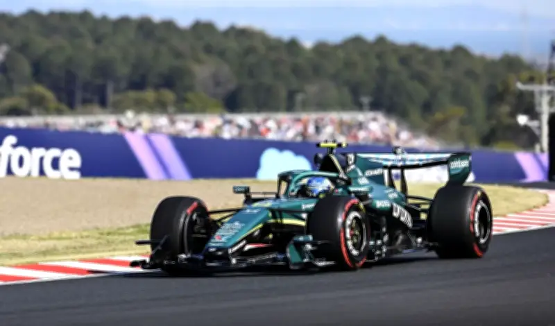 F1日本GP開幕、アストン・マーチン勢は苦戦 アロンソ最高19位に留まる