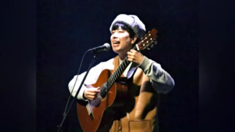 高崎市のタゴ・スタジオオーディション、移住シンガーHoSoVoSoさんがグランドチャンピオンに輝く