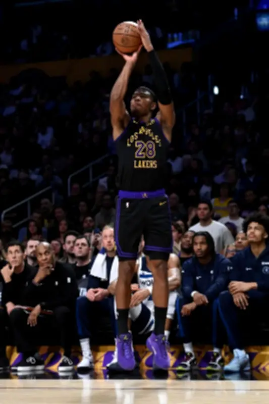 NBAレーカーズ八村塁が先発出場で9得点、チームは3連勝を達成