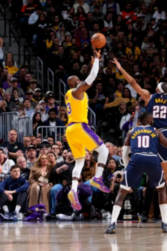 NBAレジェンドL・ジェームズ、41歳でフィールドゴール最多記録を更新し新たな金字塔を打ち立てる