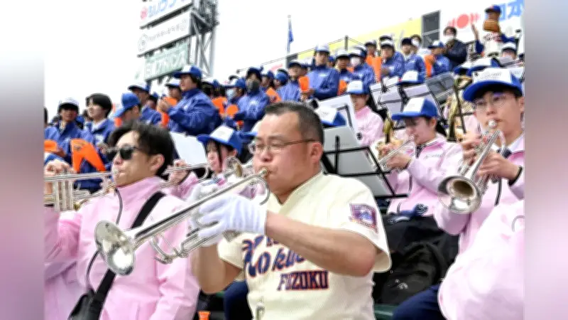 神戸国際大付OB、35年間トランペットで野球部応援 甲子園で熱演