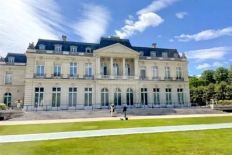 OECDが2026年世界経済見通しを発表、成長率2.9%を維持も中東紛争がリスクに