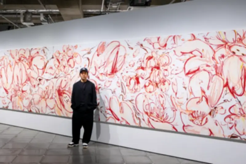 銀座ソニーパークでSHUN SUDO展「HANAMI」開催 平和の象徴ボタンフラワーが油彩で新境地