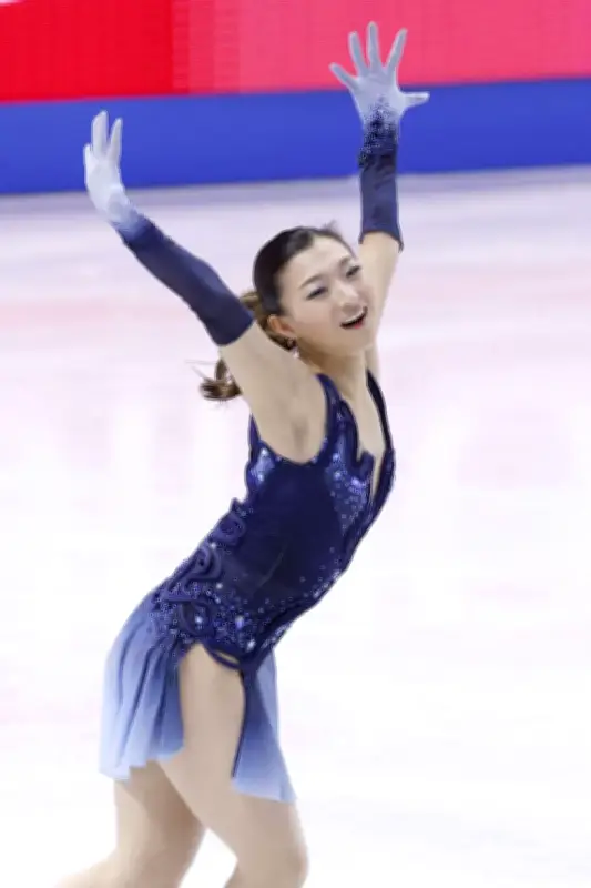 世界フィギュア開幕、坂本花織がSP首位で優勝へ弾み 千葉百音は自己ベストで2位