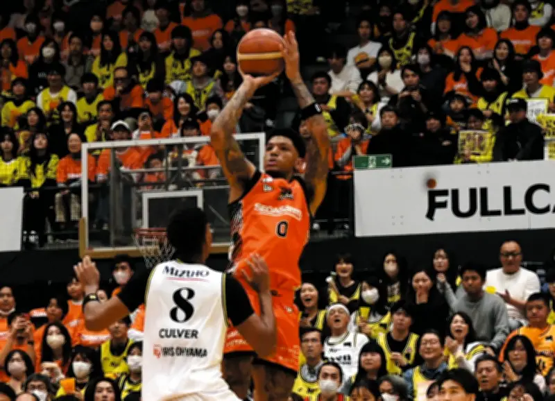 SR渋谷、歓喜と悲しみの2日間 ロウザダ復帰で逆転勝利もランダル退団に感傷