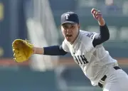 大阪桐蔭・川本が14奪三振完封で熊本工を圧倒、甲子園で4-0の快勝