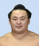玉鷲、幕内出場1470回で旭天鵬と並び史上1位 大相撲春場所で新記録達成