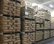 政府備蓄米の買い入れ再開、初入札を4月14日に実施 26年産21万トン調達へ