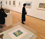 内間安瑆・俊子展が神奈川で開幕 版画とコラージュの共鳴する創作世界