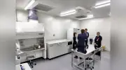 三重・四日市市に最新衛生検査センター開所　陰圧室や遺伝子検査室を備え感染症対策強化