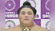 伯乃富士が休場届を提出、左足親指の靱帯損傷で春場所２日目に再発