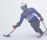 鈴木猛史、悪天候をものともせずアルペンスキー男子回転座位で銅メダルを獲得