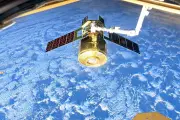 日本の新型補給機HTV-XがISS離脱、3カ月間の新技術実験飛行へ
