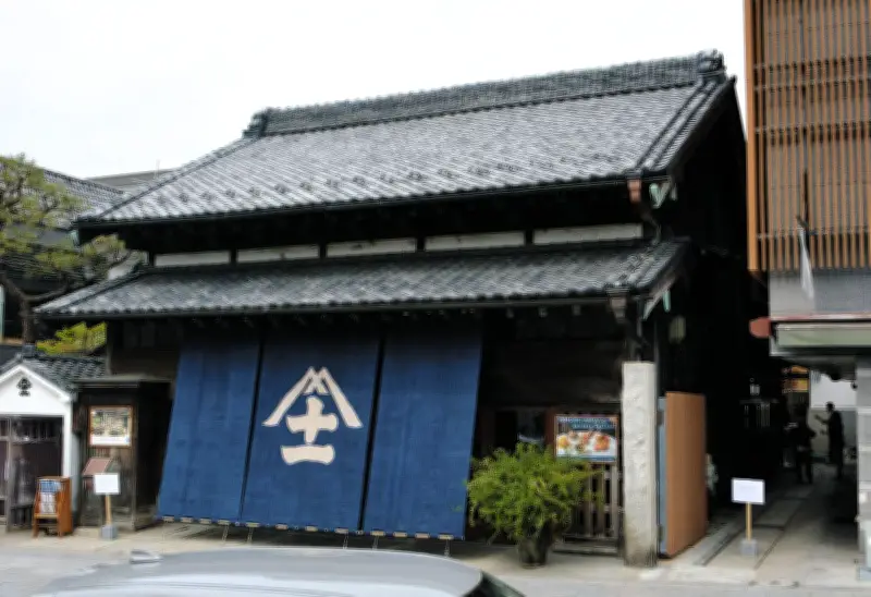 築100年の鎌倉「三河屋」が結婚式も可能なレストランに再生