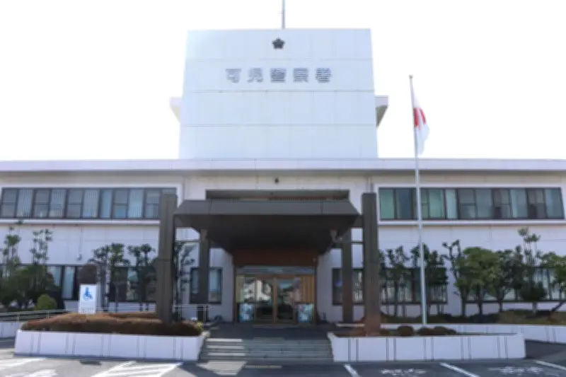 追突事故後に相手をボンネットに乗せ100m以上走行、殺人未遂容疑で58歳男を再逮捕