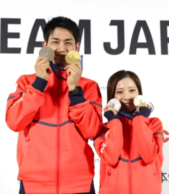 ミラノ五輪金メダリストが日本橋を練り歩く 応援感謝パレードに115人集結