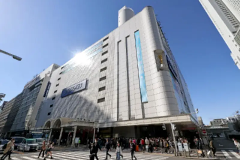 旧名鉄百貨店ビル、2030年3月まで存続へ　地下の土産物売り場が復活