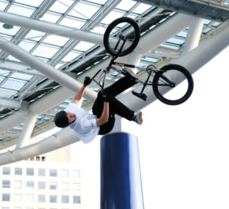 名古屋オアシス21でBMX妙技　マイナビジャパンカップ第1戦予選、中村輪夢が首位通過