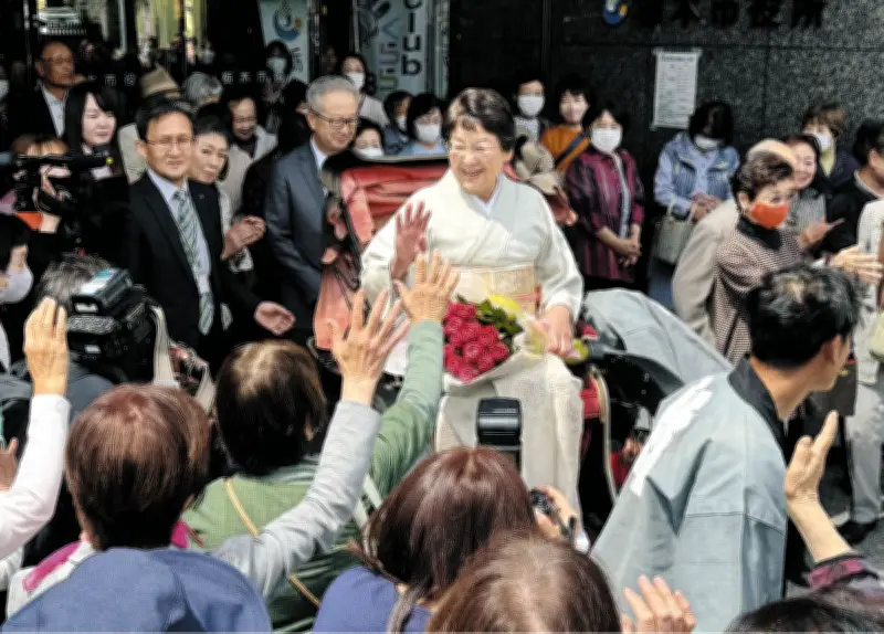 大川秀子栃木市長が退任、2期8年の任期終え職員に感謝　後任は琴寄昌男氏