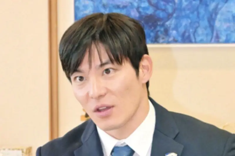 石田知事「太陽フレアの赤」が自身のカラー 就任3カ月、ハラスメント対応に決意