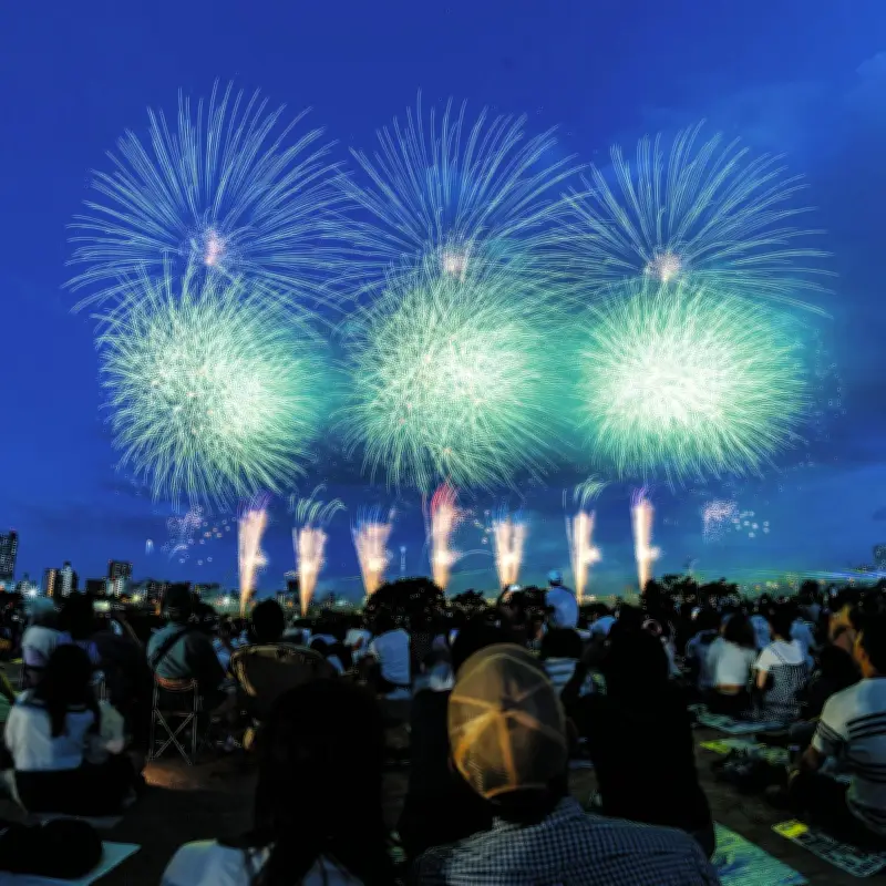 「東京で一番早い」花火大会、足立の花火が3年ぶり開催へ　有料観覧席25日発売