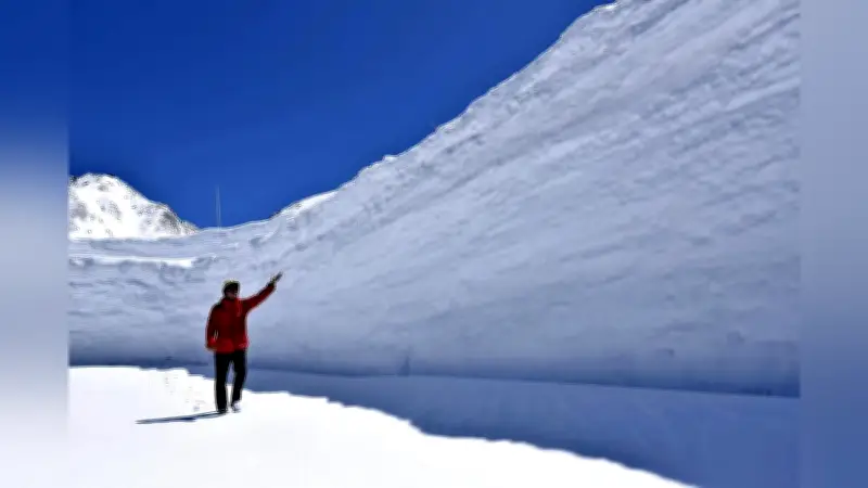 マレーシア政府、燃料節約で在宅勤務導入へ 4月15日から省庁・政府系企業で実施